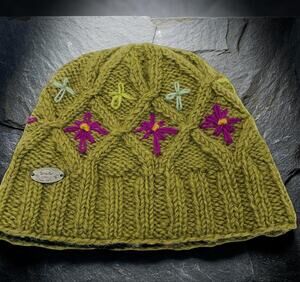 Turtle Fur Beanie Hat Green Pink Embroidered 100% Wool Handmade Nepal Winter Cap